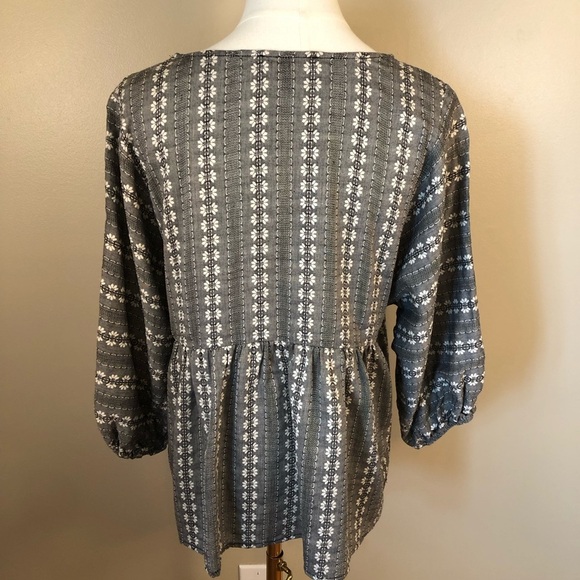 Melissa Paige Black & White Floral Print Balloon Sleeve Top Size S Petite - Picture 3 of 9